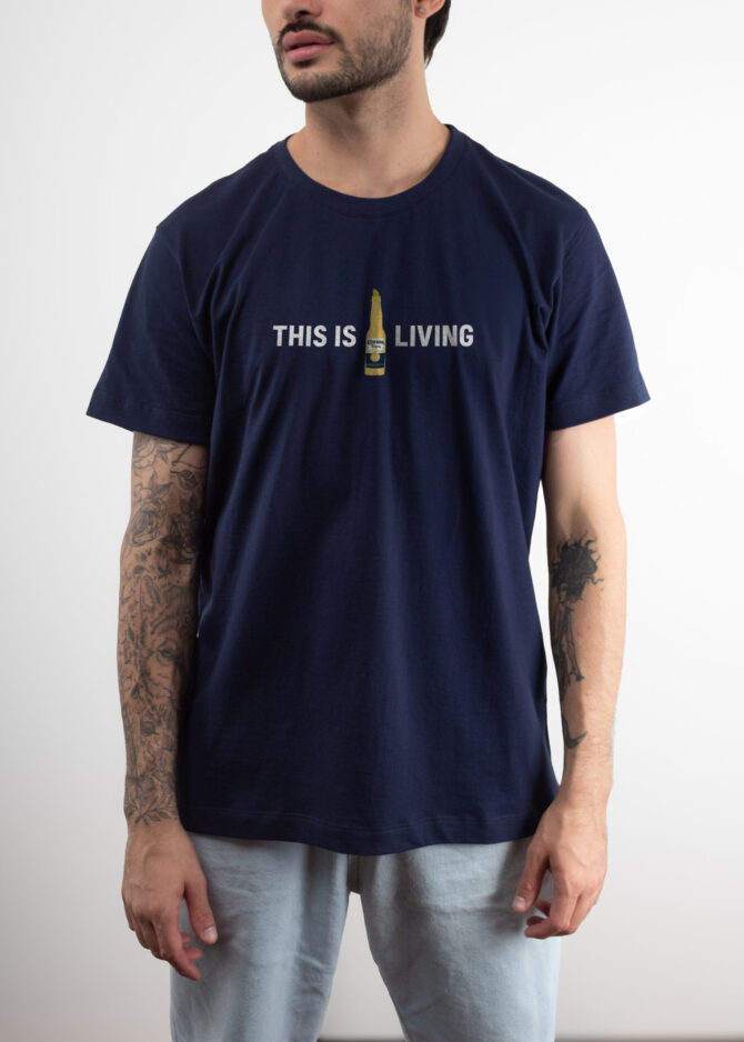 Camiseta Tradicional Azul "This is Living" Corona